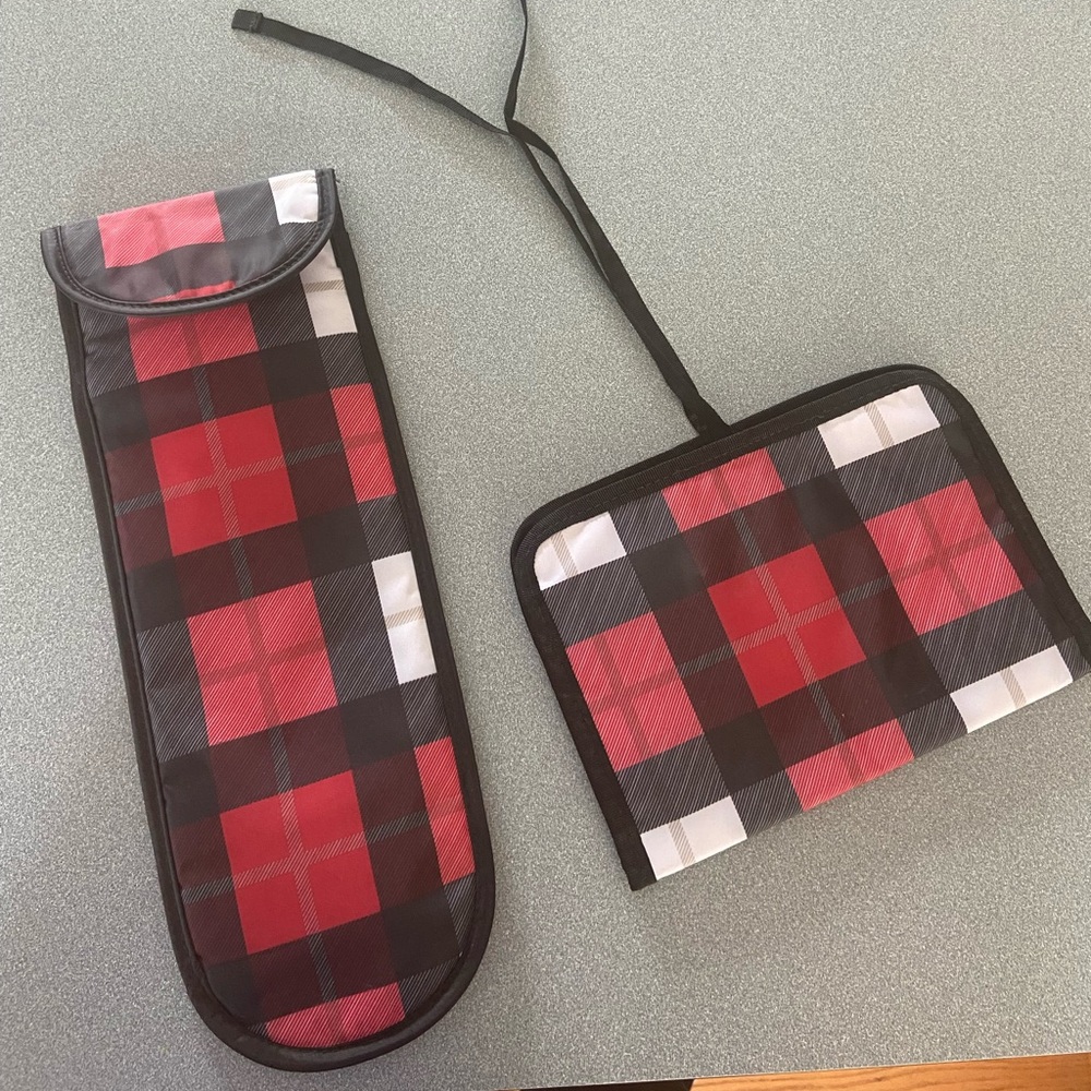 Thirty-One Plaid Travel Bag Set